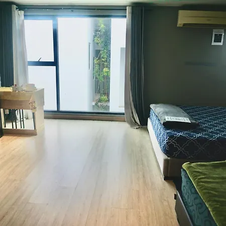 Triple Room At Hash Apartment Silom Soi 3